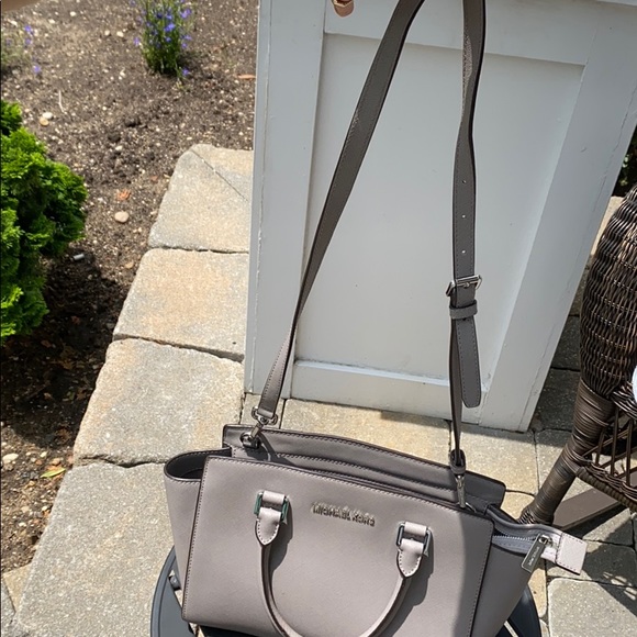 Michael Kora Bag. Authentic - Picture 2 of 7